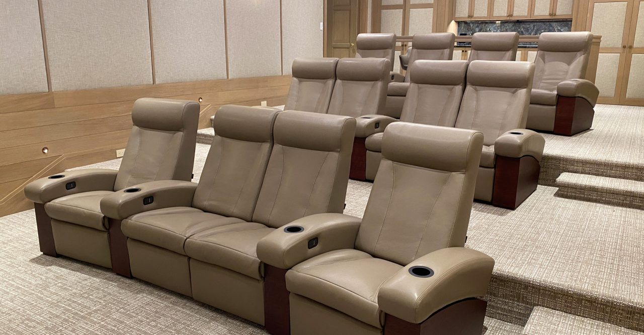 Fortuny luxury home theater seat