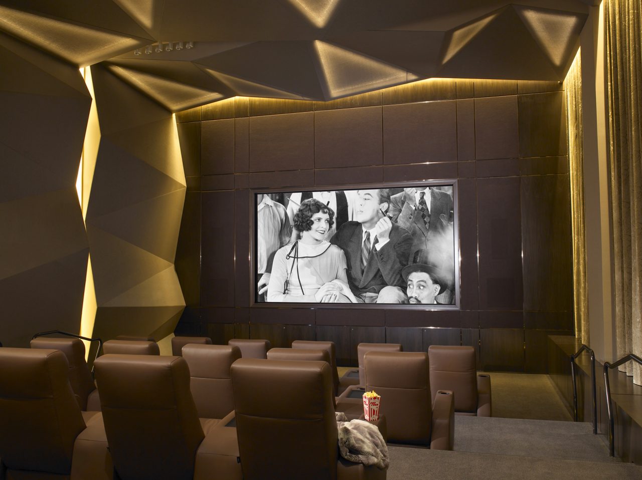 Nero Luxury home theater seating