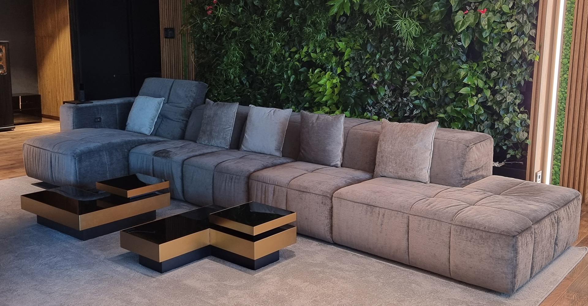 Mondrian Cineak sofa prime solutions russia modern plants