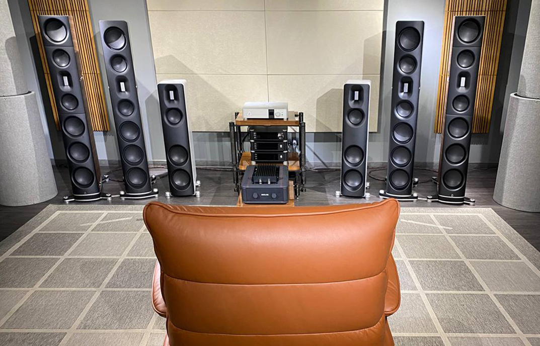 High-end audio room with luxury seating from Cineak, the harv - rear view front